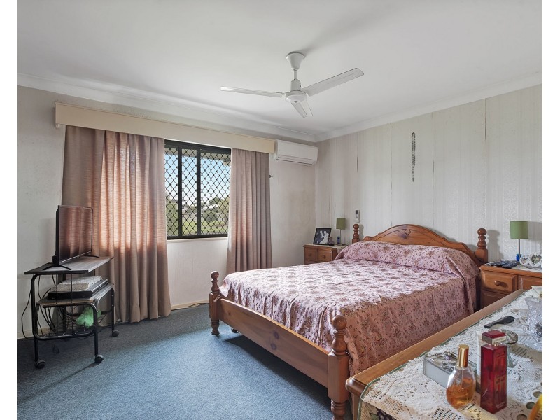 25 Warland Street, South Mackay QLD 4740