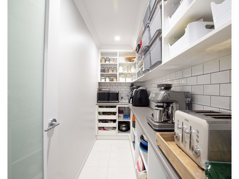 6 Froghollow Drive, Ooralea QLD 4740