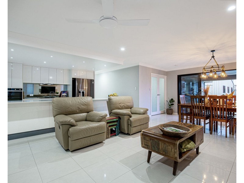 6 Froghollow Drive, Ooralea QLD 4740