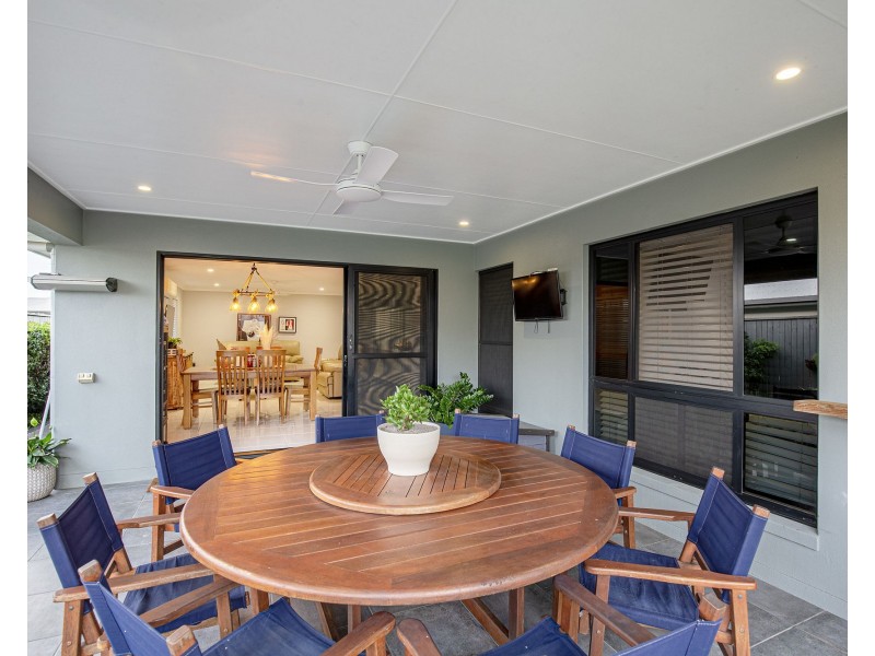 6 Froghollow Drive, Ooralea QLD 4740