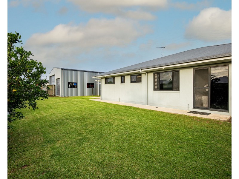 6 Froghollow Drive, Ooralea QLD 4740