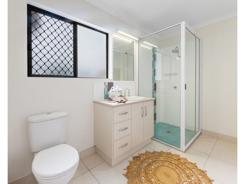 29 Woodlands Drive, Eimeo QLD 4740