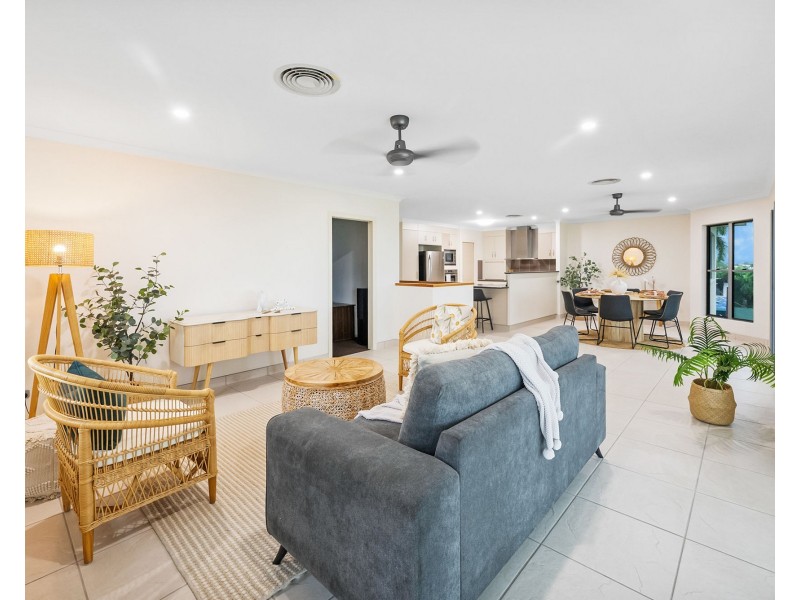 29 Woodlands Drive, Eimeo QLD 4740