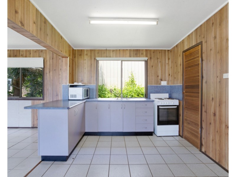 5 Dewar Street, St Helens Beach QLD 4798