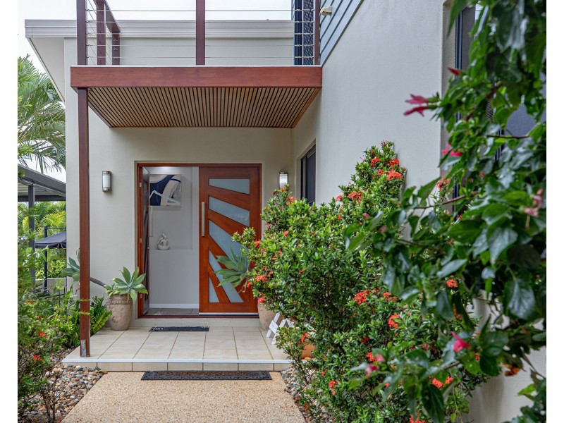 6 Seaspray Close, Shoal Point QLD 4750