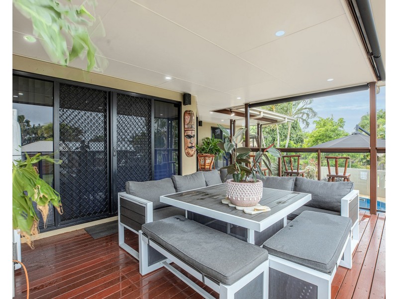 6 Seaspray Close, Shoal Point QLD 4750