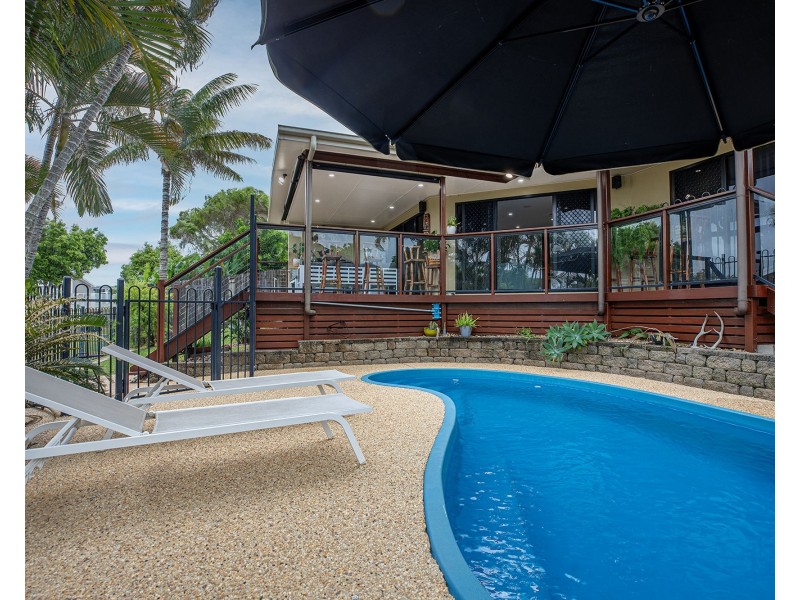 6 Seaspray Close, Shoal Point QLD 4750