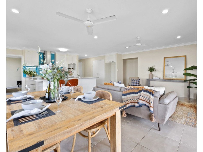 14 Mcilwraith Way, Rural View QLD 4740