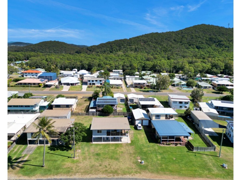 50 The Esplanade, Grasstree Beach QLD 4740