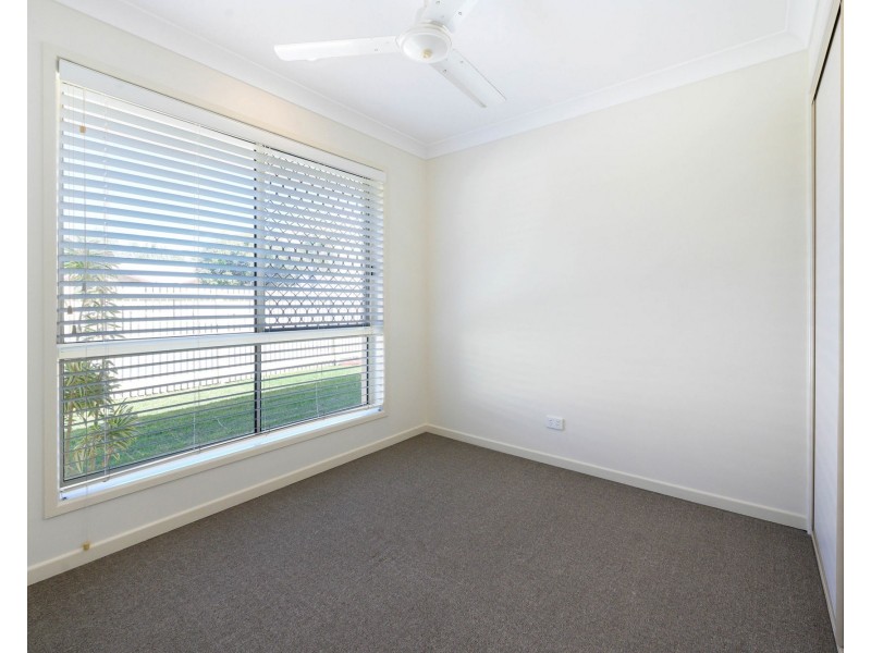 1 Angelina Avenue, Glenella QLD 4740