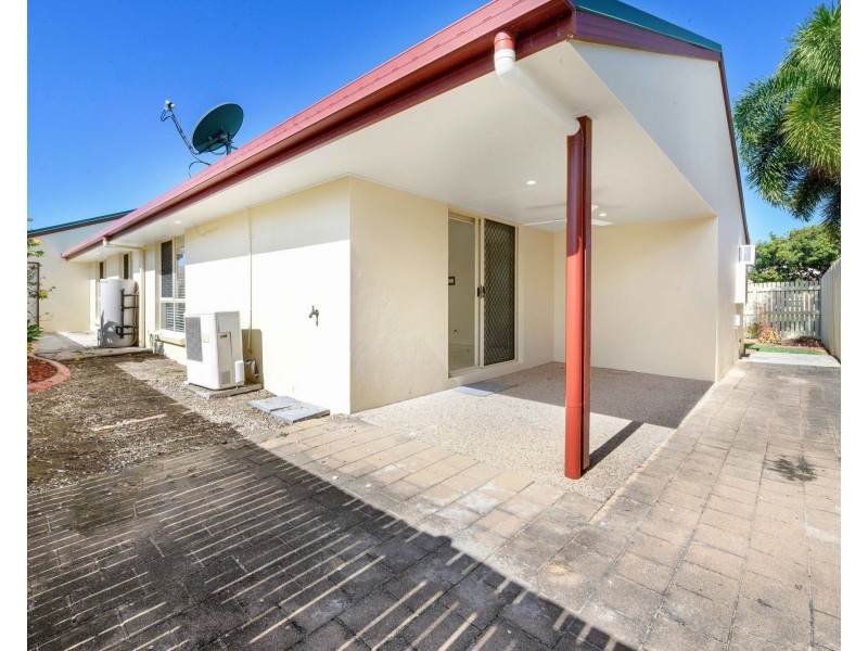 1 Angelina Avenue, Glenella QLD 4740