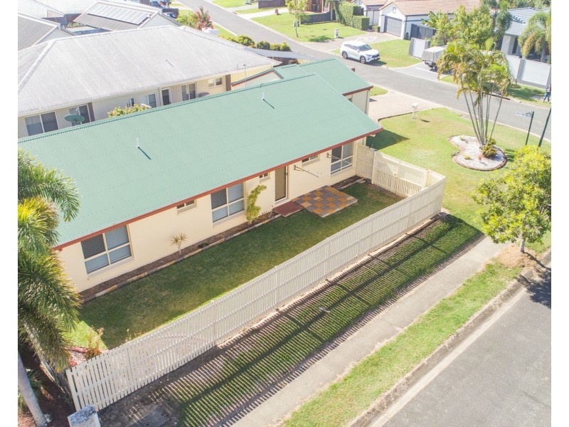 1 Angelina Avenue, Glenella QLD 4740