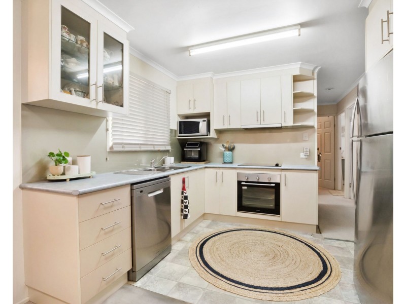 2 Nicole Court, Andergrove QLD 4740