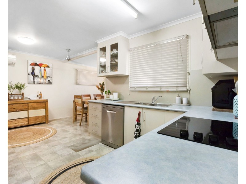 2 Nicole Court, Andergrove QLD 4740