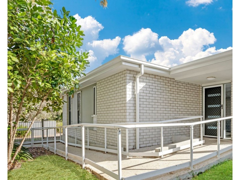 2 Sunbird Lane, Andergrove QLD 4740