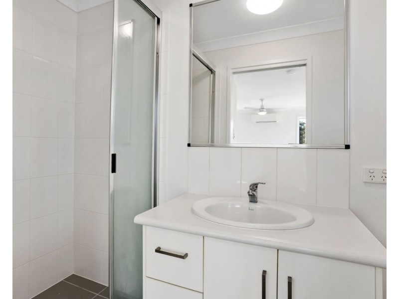 2 Sunbird Lane, Andergrove QLD 4740