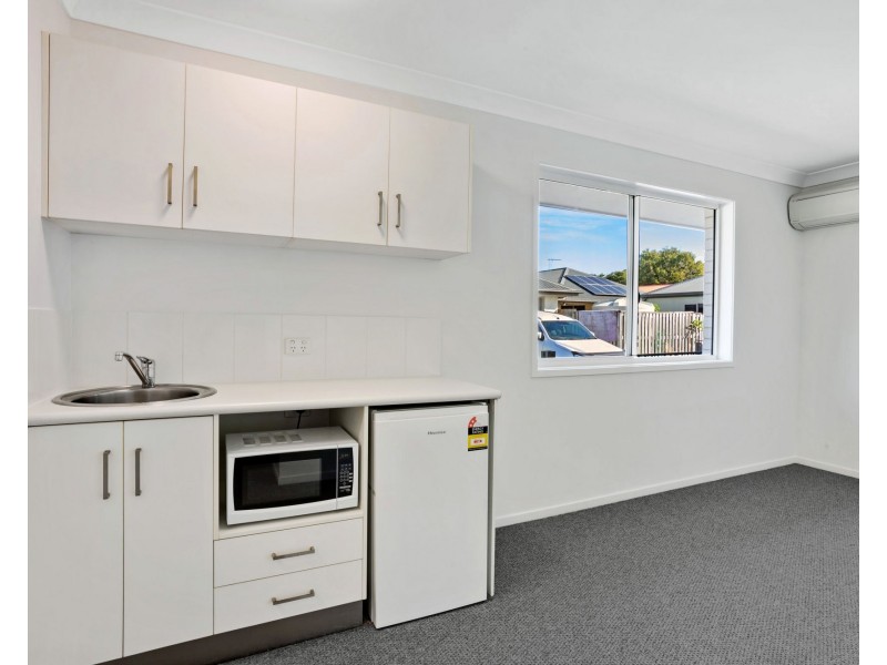 2 Sunbird Lane, Andergrove QLD 4740