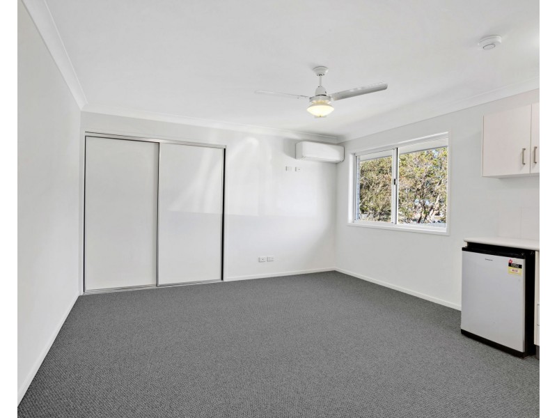 2 Sunbird Lane, Andergrove QLD 4740