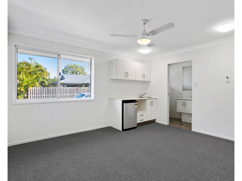 2 Sunbird Lane, Andergrove QLD 4740