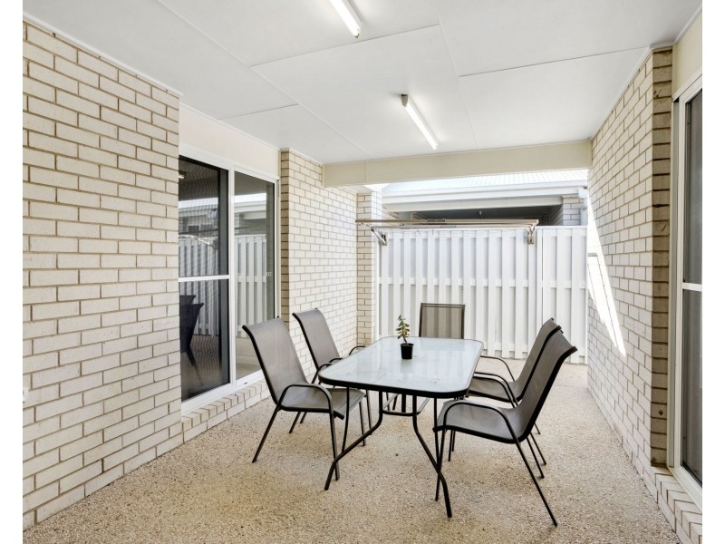 2 Sunbird Lane, Andergrove QLD 4740