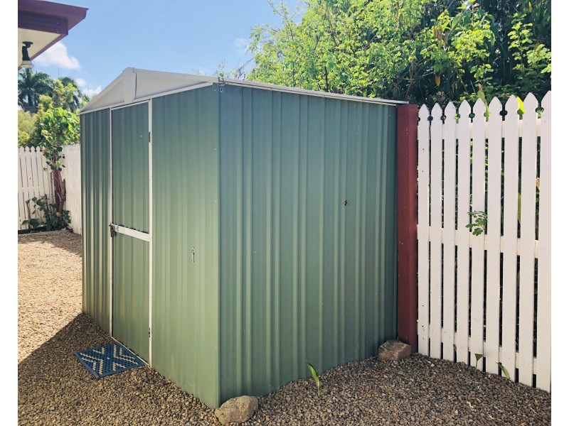 2/2 Sneyd Street, West Mackay QLD 4740