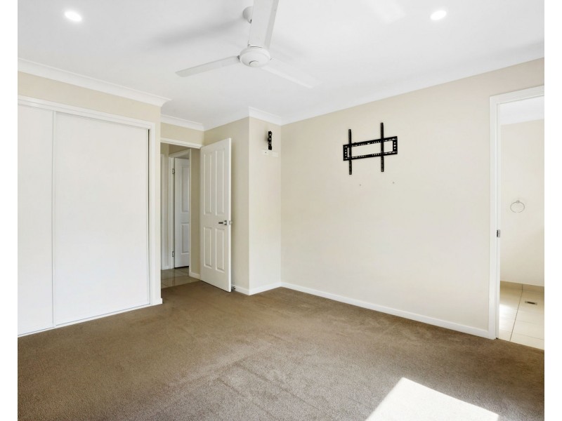 10 Jennifer Court, Bucasia QLD 4750