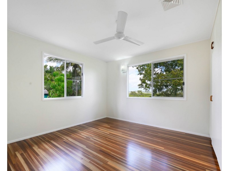 64 Mango Avenue, Eimeo QLD 4740