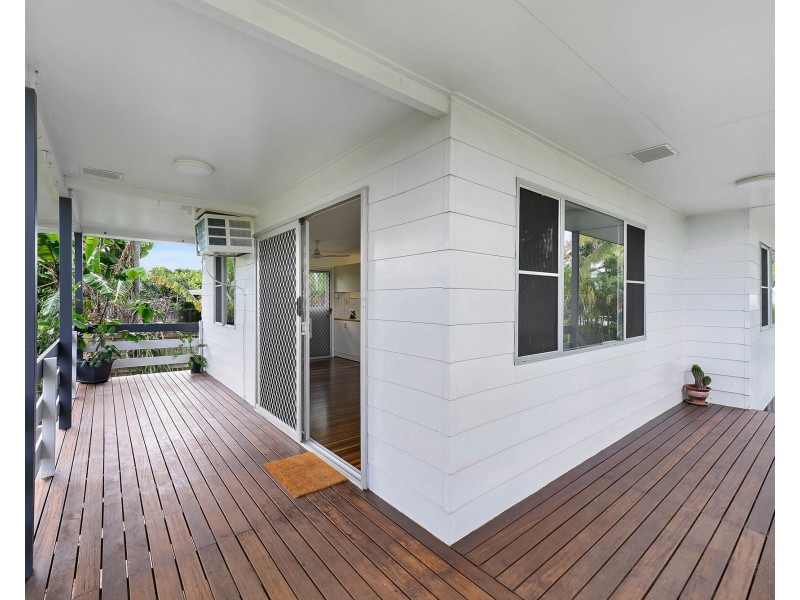 64 Mango Avenue, Eimeo QLD 4740