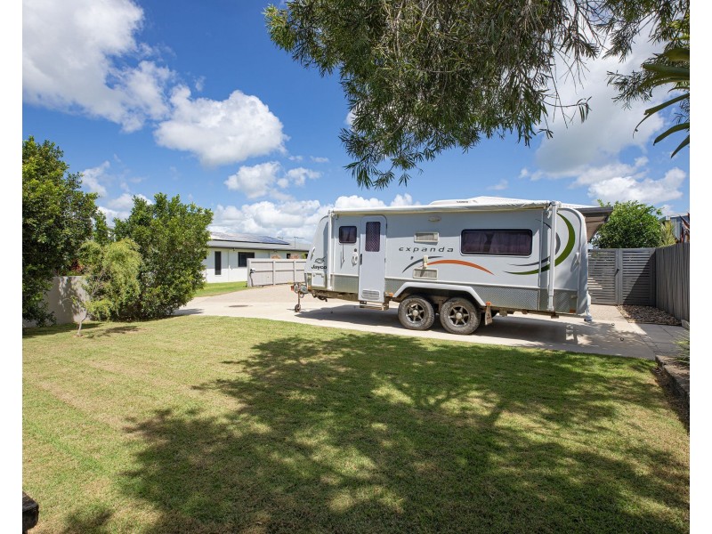 11 Gaye Court, Ooralea QLD 4740
