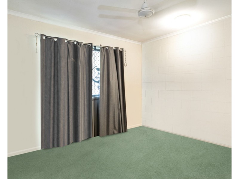 UNIT 1 & 2/19 Casuarina Street, Slade Point QLD 4740