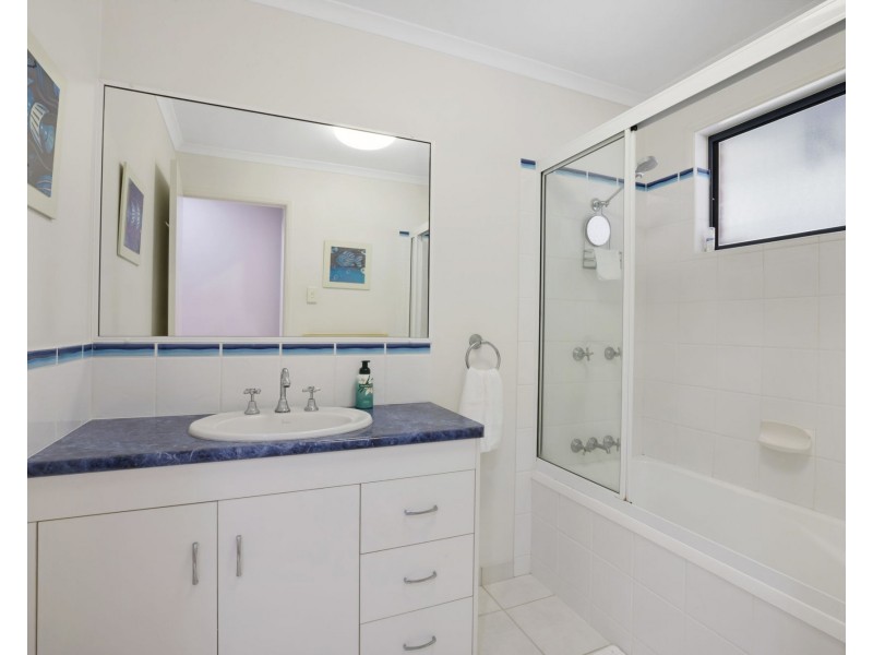 15 Salmon Court, Andergrove QLD 4740