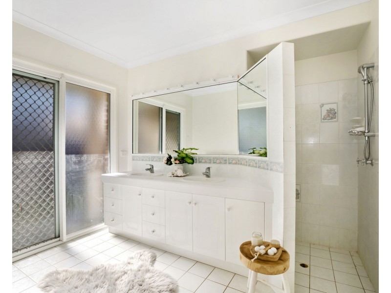 7 Shelley Court, Andergrove QLD 4740