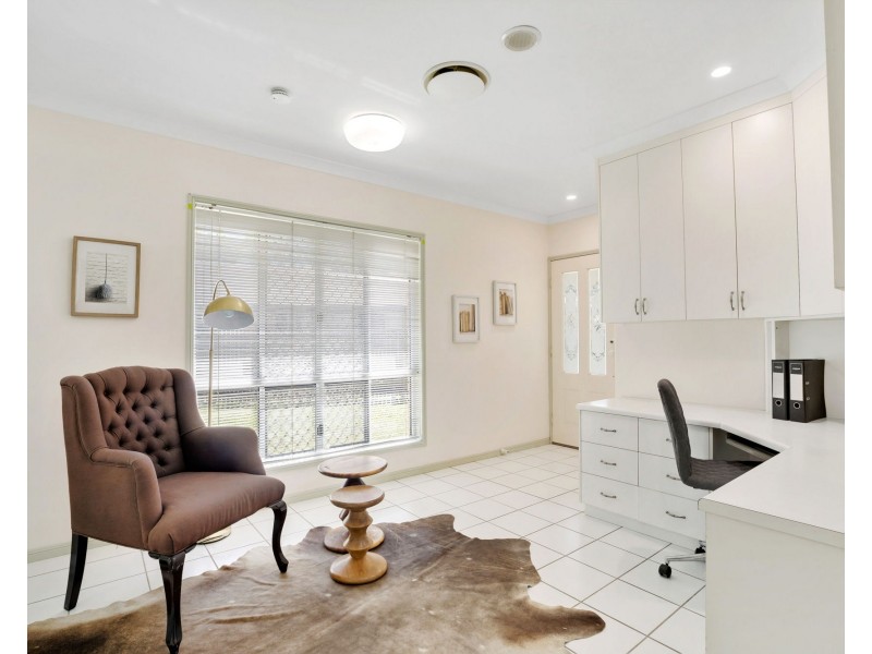 7 Shelley Court, Andergrove QLD 4740