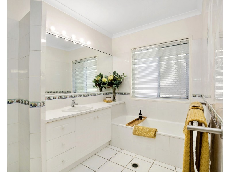 7 Shelley Court, Andergrove QLD 4740