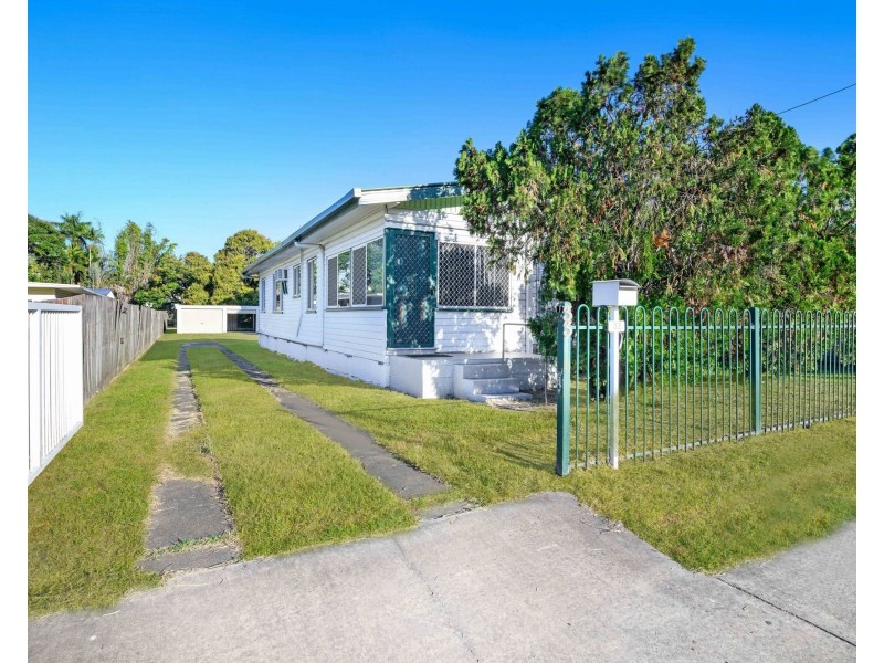 33 Range Road, Sarina QLD 4737