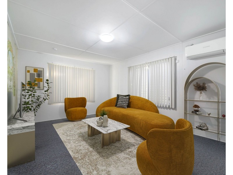 33 Range Road, Sarina QLD 4737