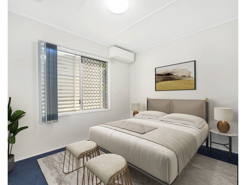 33 Range Road, Sarina QLD 4737