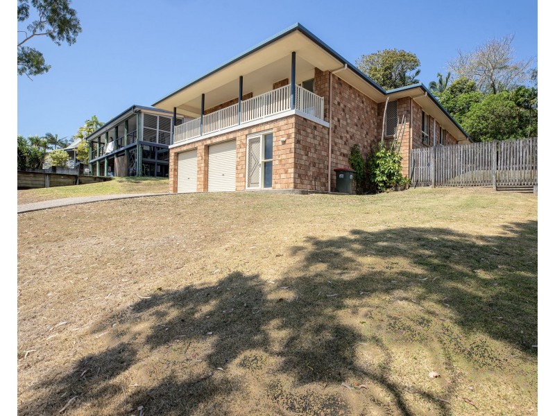 27 Grevillea Drive, Glenella QLD 4740