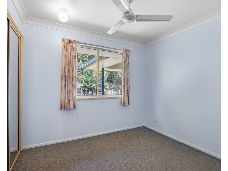 27 Grevillea Drive, Glenella QLD 4740