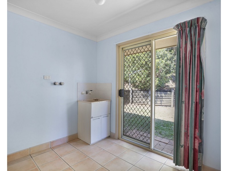 27 Grevillea Drive, Glenella QLD 4740