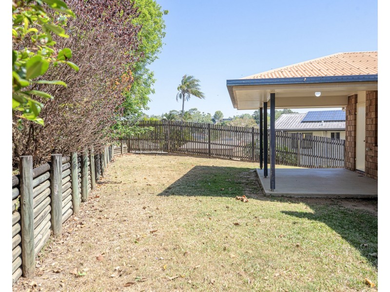 27 Grevillea Drive, Glenella QLD 4740