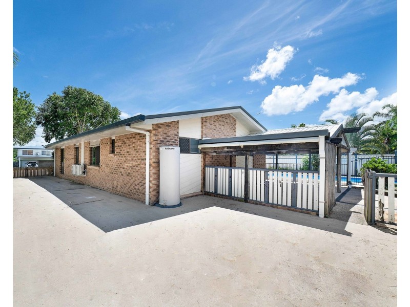 12 Flors Ave, Mount Pleasant QLD 4740