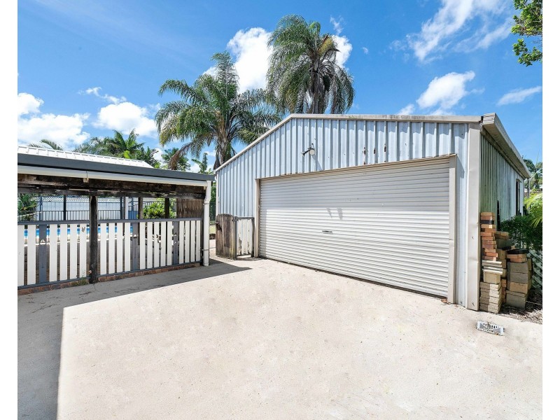 12 Flors Ave, Mount Pleasant QLD 4740