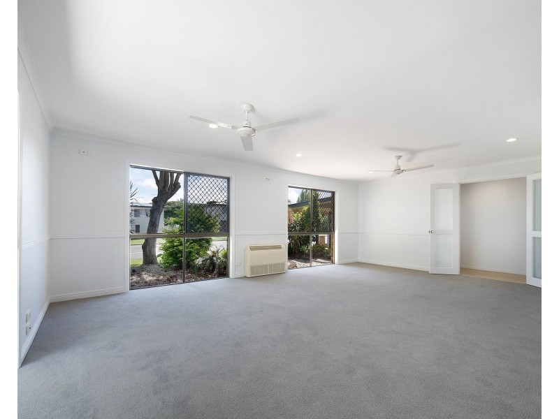 12 Flors Ave, Mount Pleasant QLD 4740