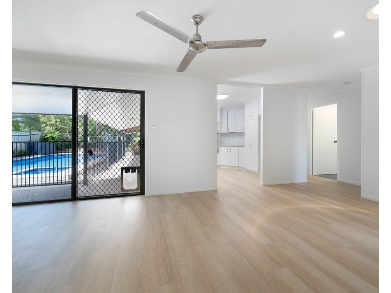 12 Flors Ave, Mount Pleasant QLD 4740