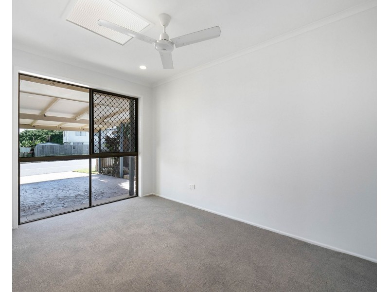 12 Flors Ave, Mount Pleasant QLD 4740