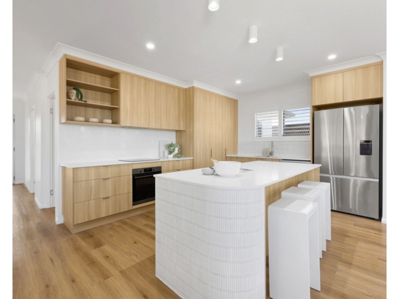 28 Pacific Esplanade, Slade Point QLD 4740