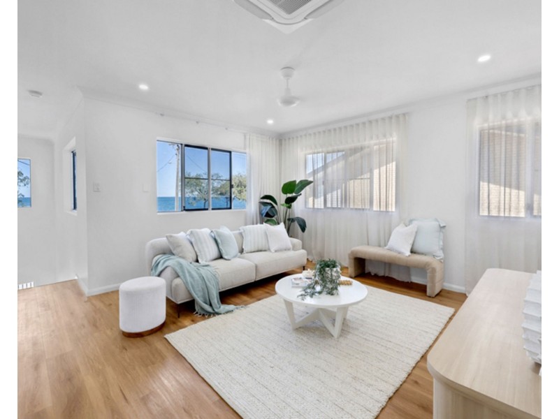 28 Pacific Esplanade, Slade Point QLD 4740