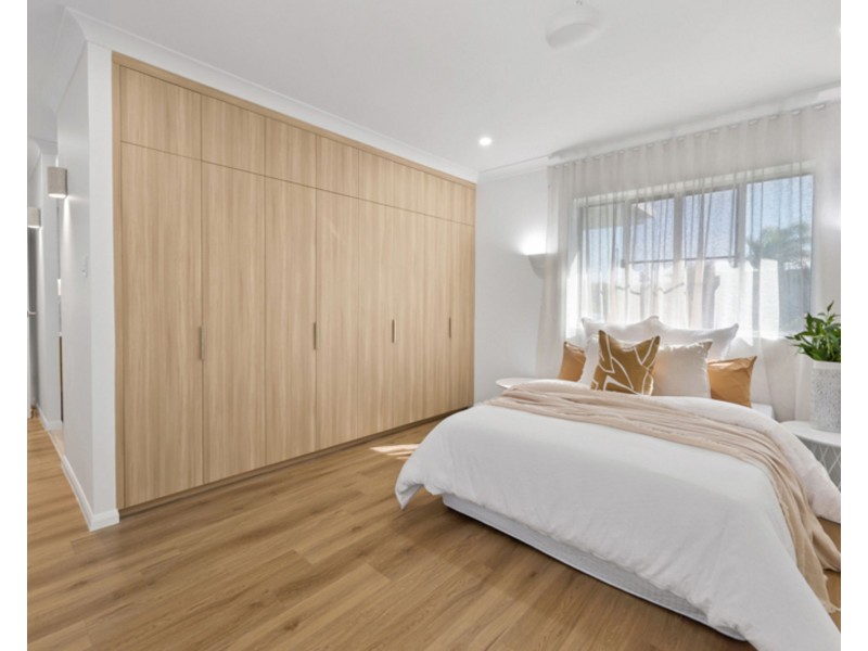 28 Pacific Esplanade, Slade Point QLD 4740