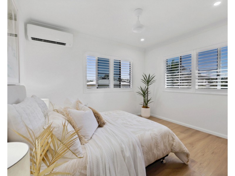 28 Pacific Esplanade, Slade Point QLD 4740